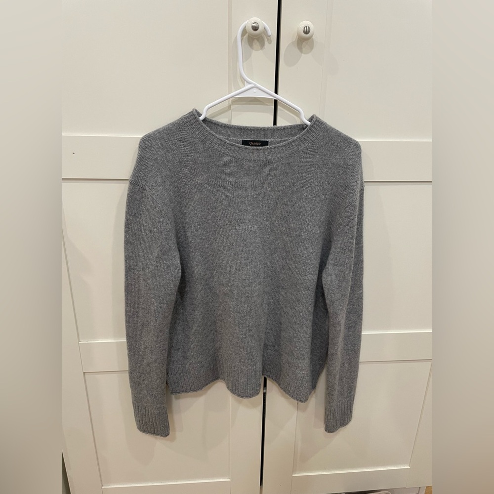 QUINCE | Charcoal Crew Neck Sweater 100% Cashmere | Size Small